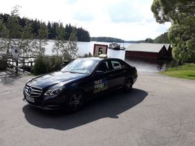 Taksi Yli-Hietanen ajaa laadukkaalla henkilöautolla